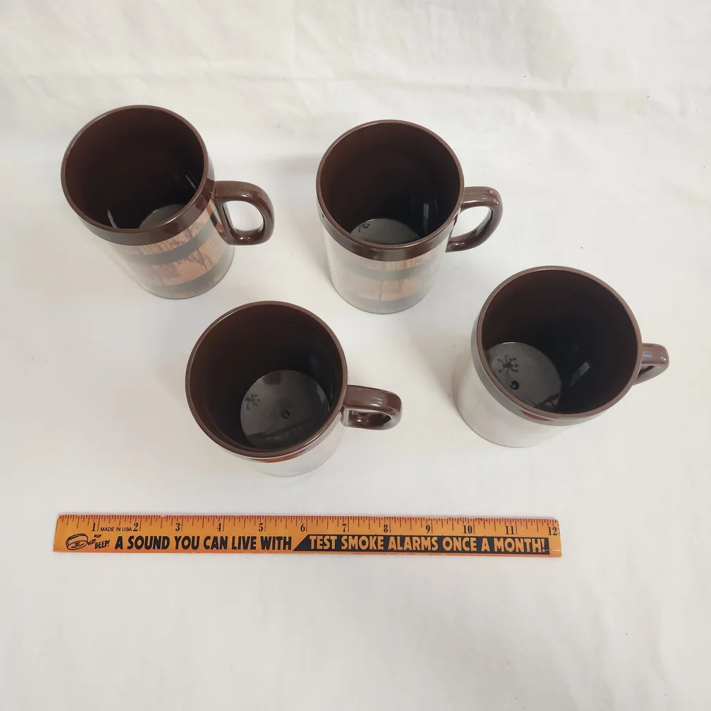 Dart Industries Thermo Serv Old Oaken Bucket Coffee Mugs